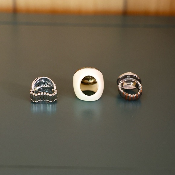 Elegant Sparkly Silver and Pearl Ring Set - Picture 3 of 10